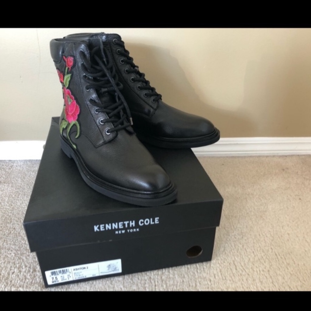 Kenneth Cole Aston 2 Leather Boots With Red Floral Design